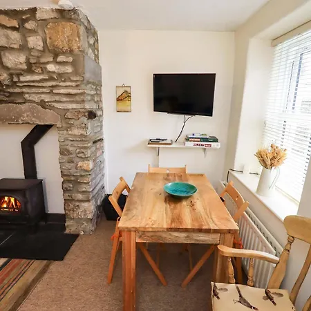 Back * Kirkby Lonsdale